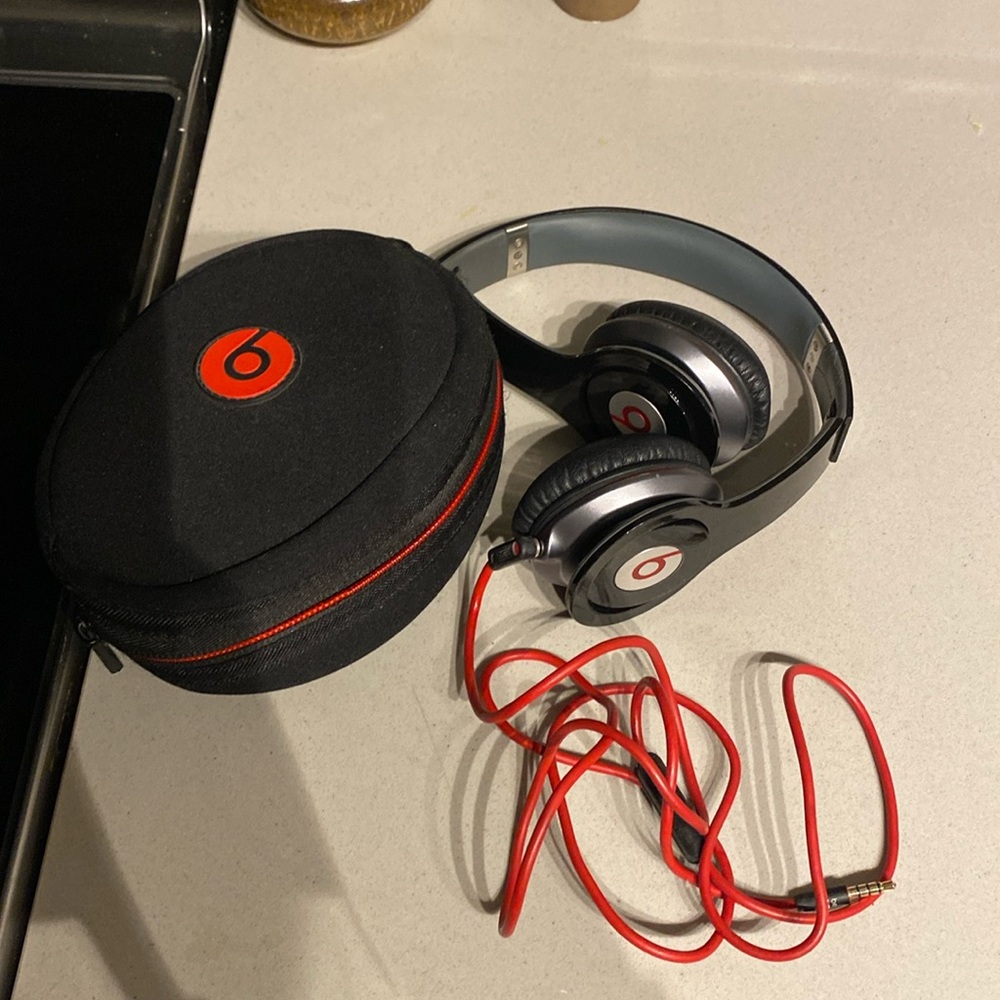 BEATS BY DRE . Great condition